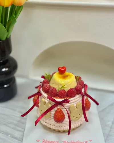 1个4寸兔子草莓挞